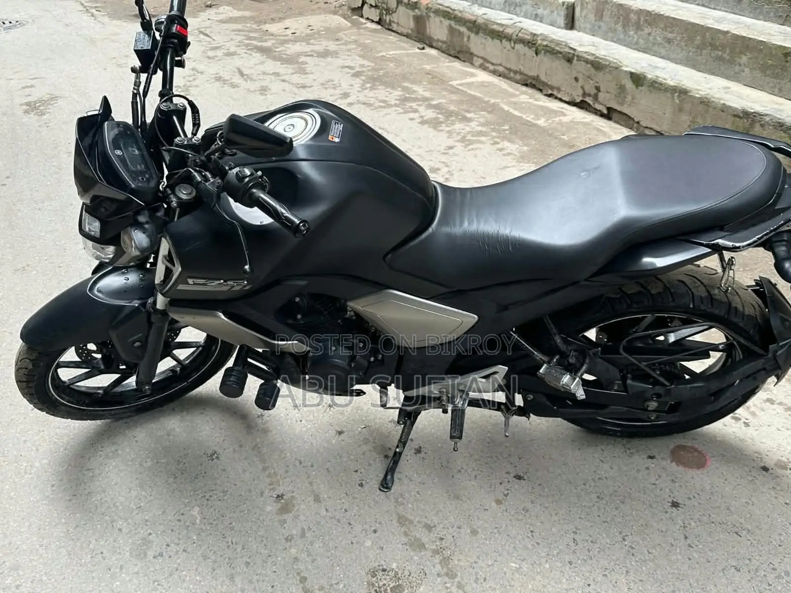 নতুন ইয়ামাহা এফজেডএস ভি৩ ২০২২ গ্রে