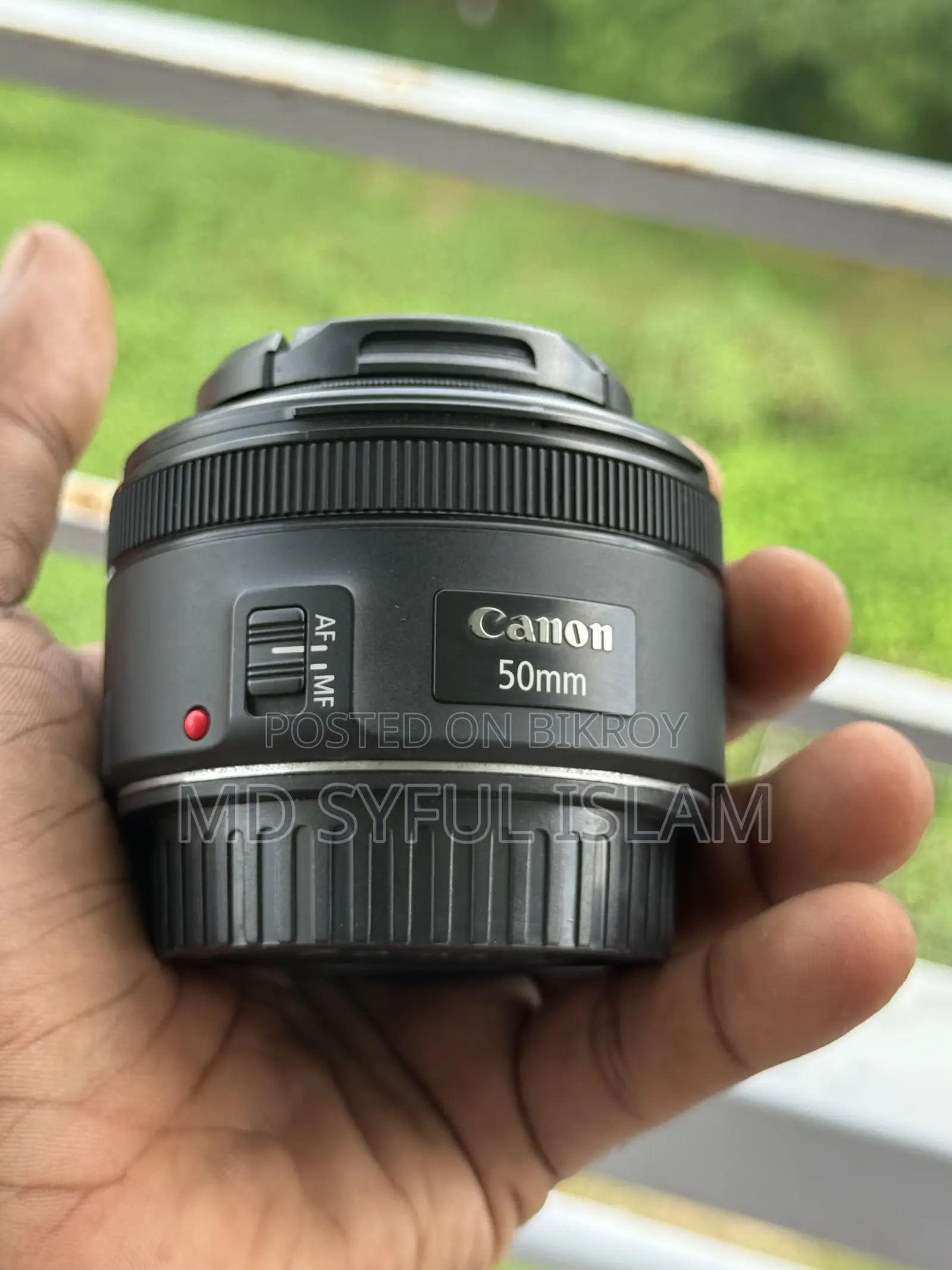 Urgent Sell: Canon EOS 250D + Canon 50mm F/1.8 STM Prime Lens