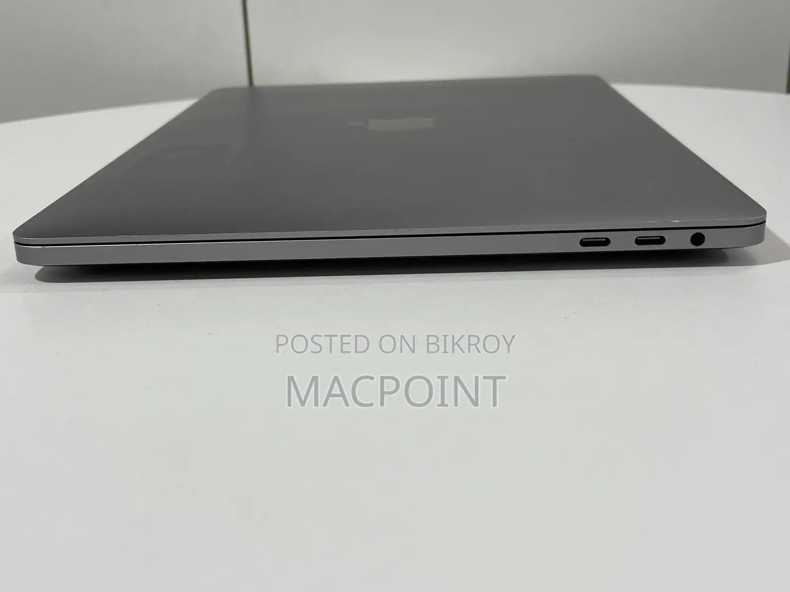 Laptop Apple MacBook Pro 2020 16GB Intel Core I5 SSD 512GB
