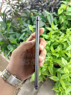 Apple iPhone 8 Plus 64 GB Gray