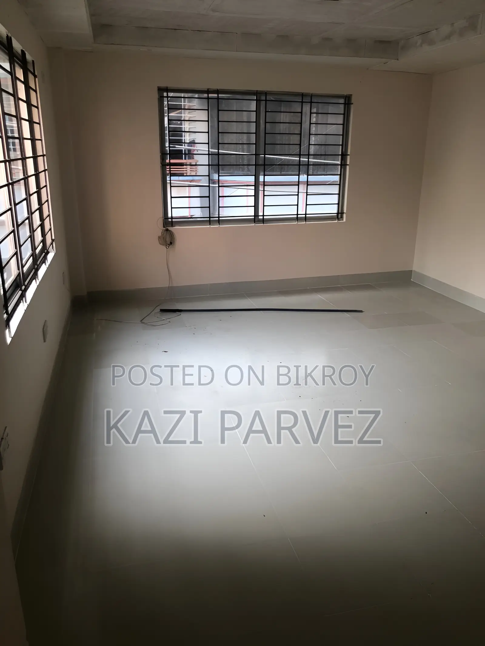 আদাবর, ঢাকা-য় ভাড়ার জন্য বাণিজ্যিক স্থান