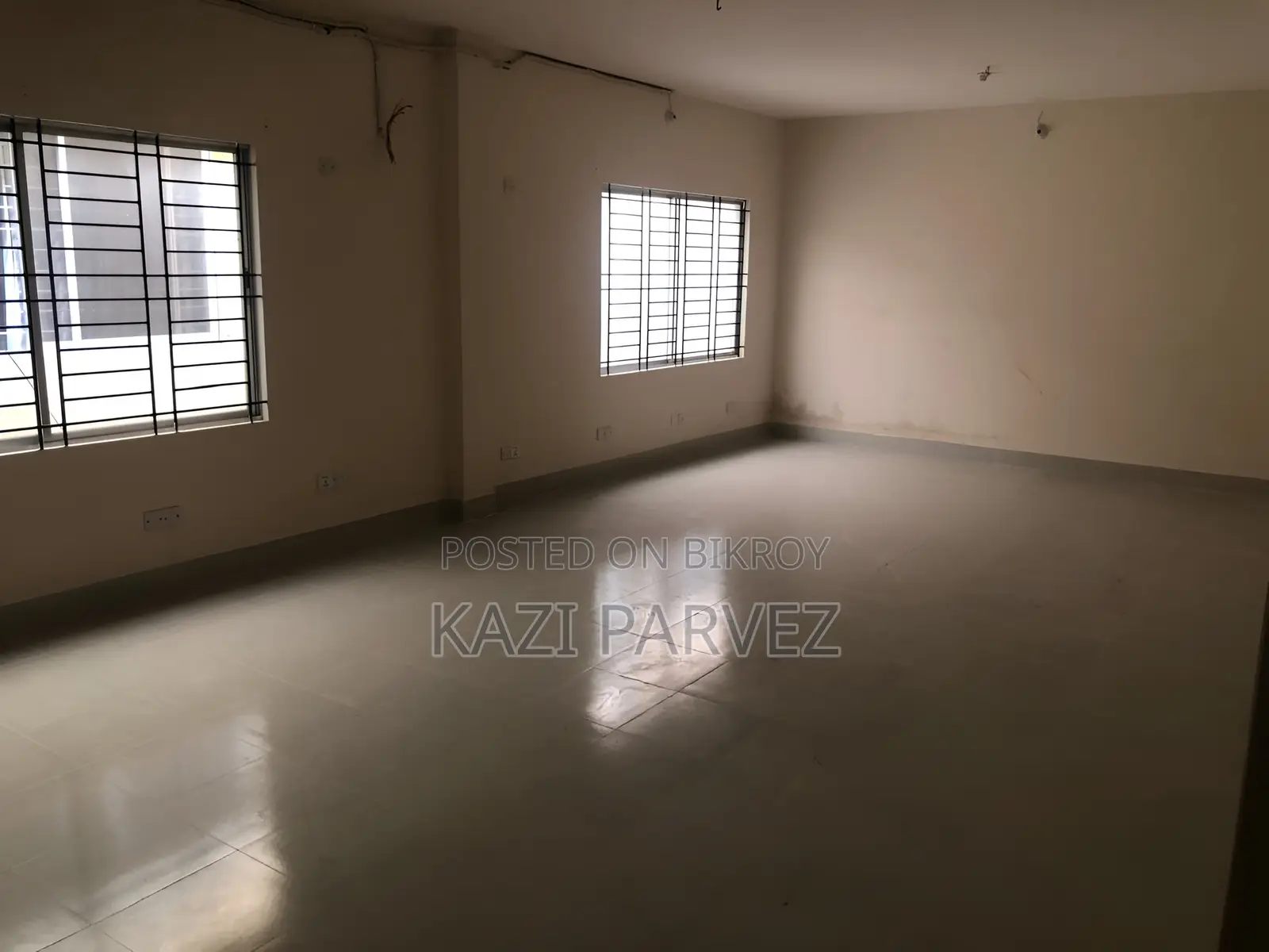 আদাবর, ঢাকা-য় ভাড়ার জন্য বাণিজ্যিক স্থান