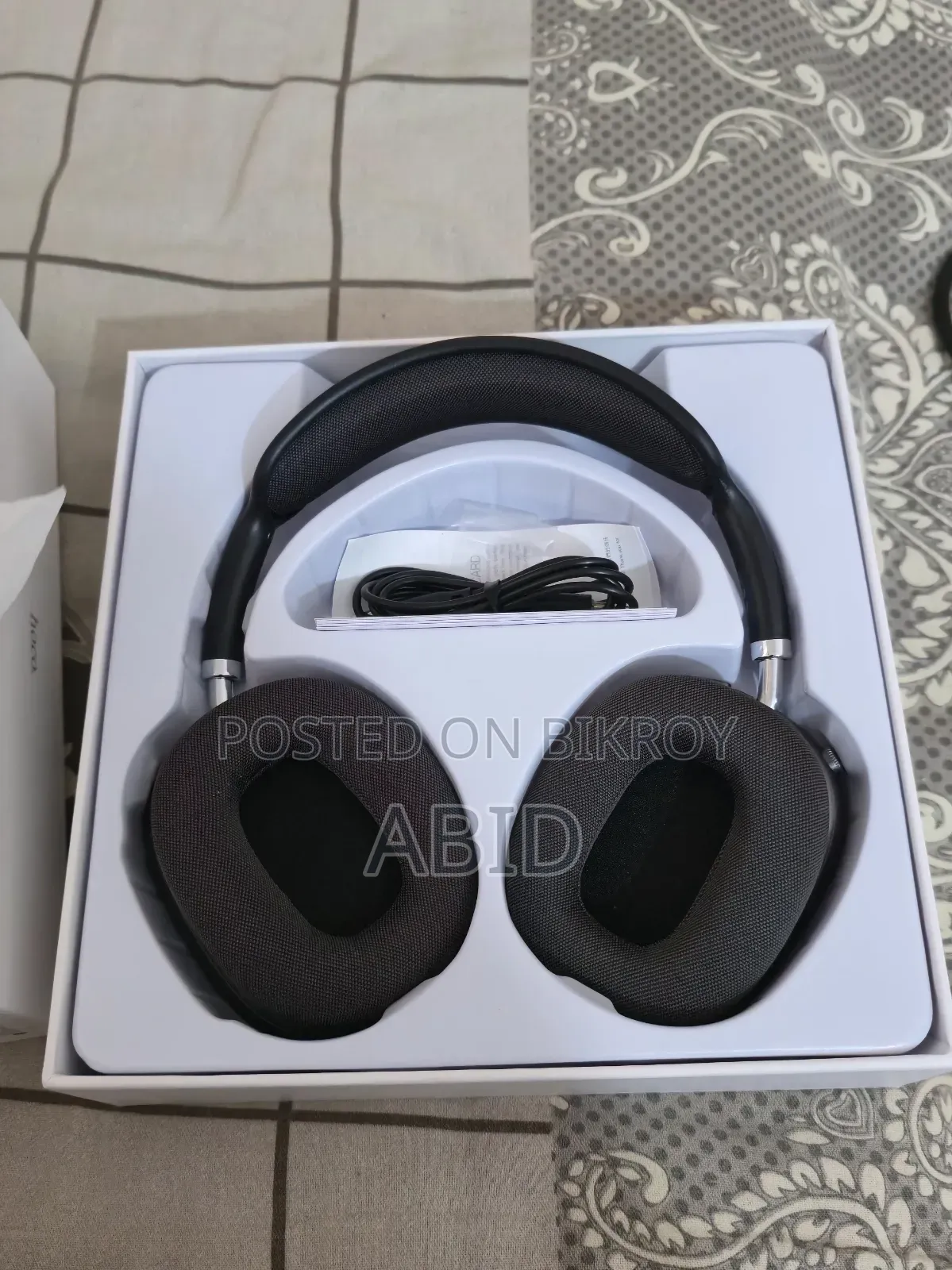 হেডফোন বিক্রয় করা হবে