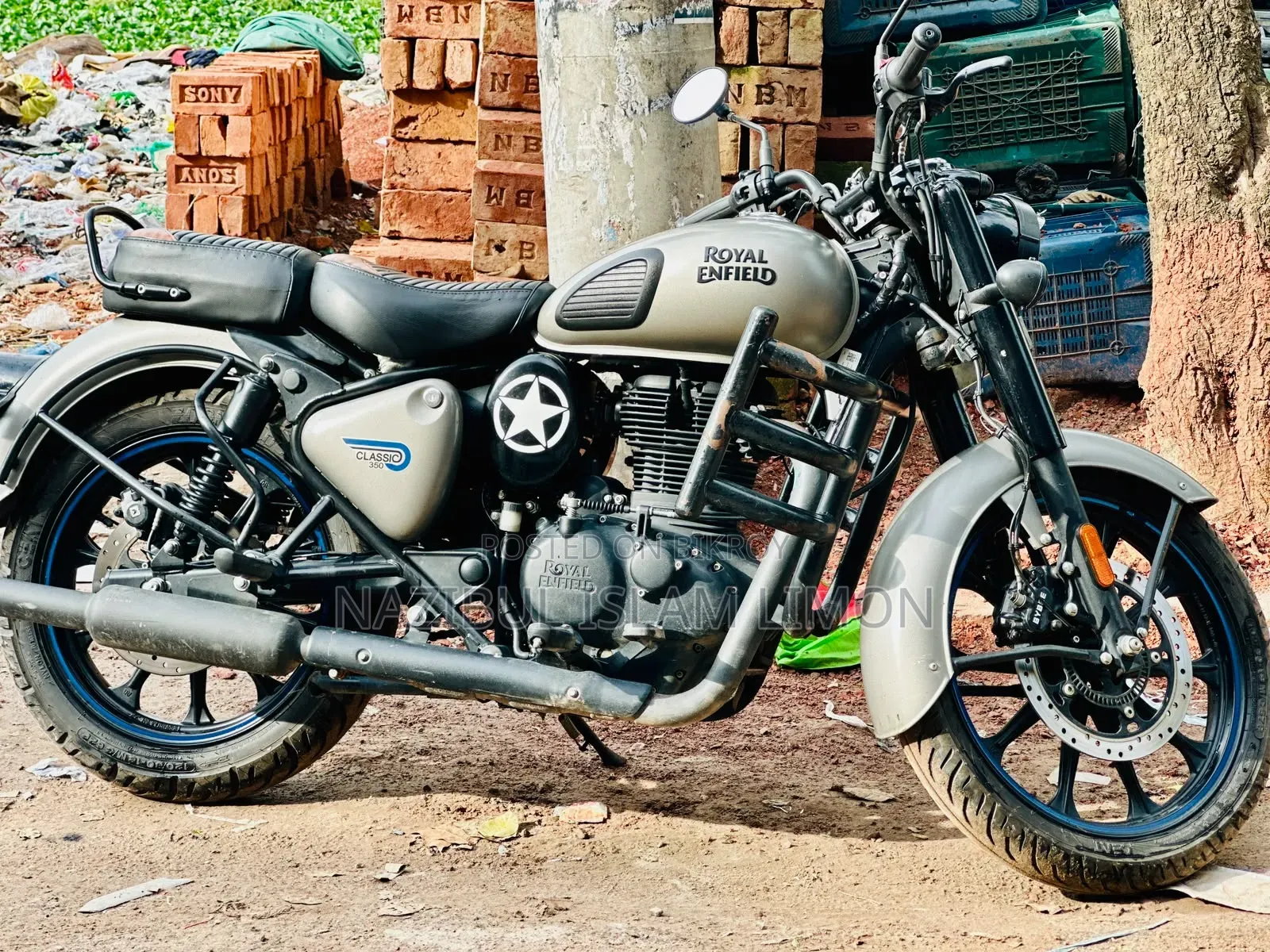 Royal Enfield Classic 350 2025 Gray