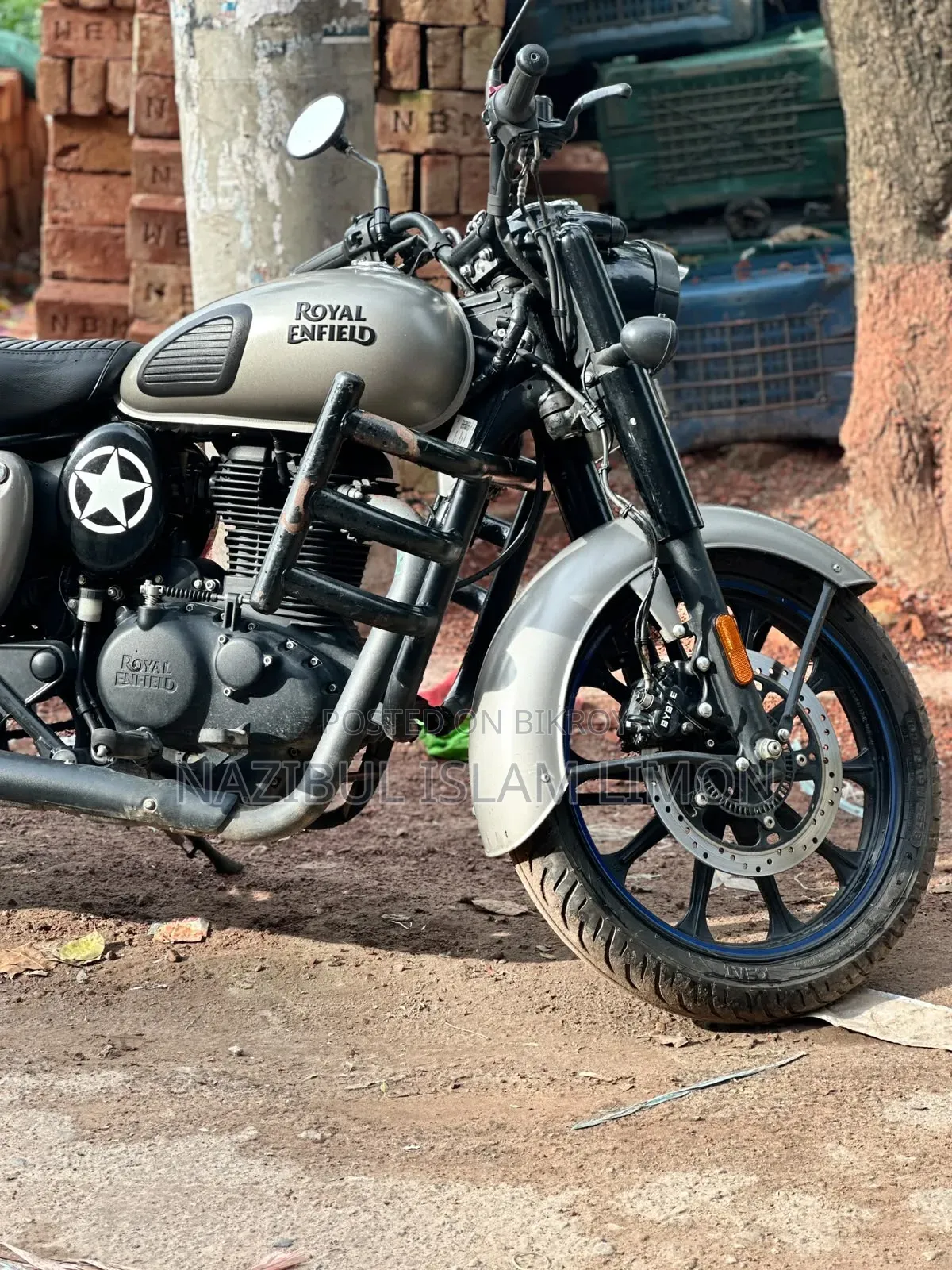 Royal Enfield Classic 350 2025 Gray