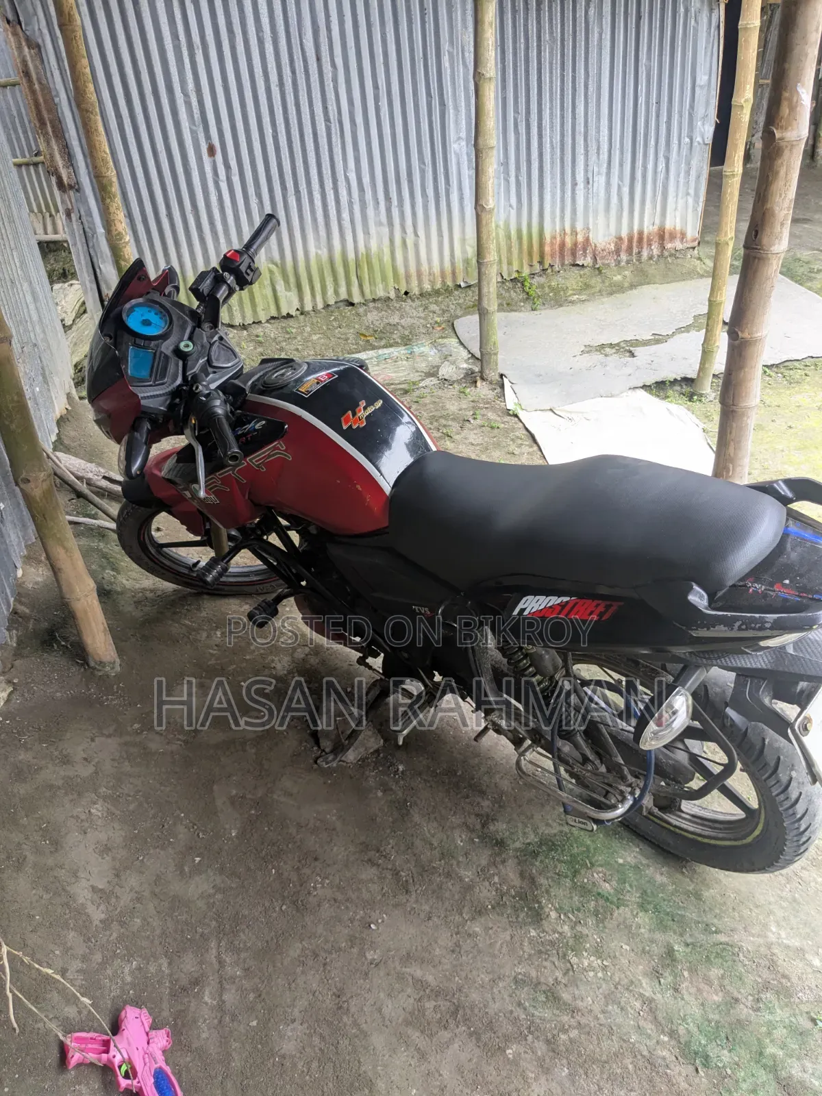 টিভিএস আপাচি আরটিআর ১৬০ টুভি ২০১৮ লাল