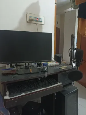 পড়ার টেবিল / পিসি টেবিল