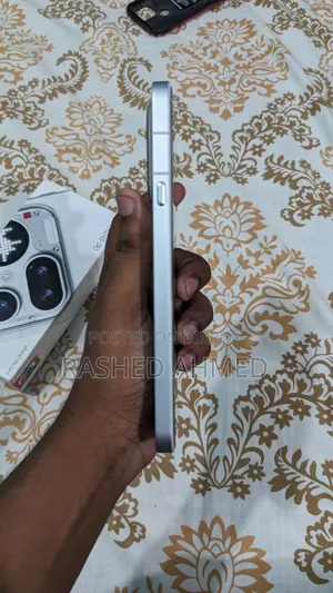 নাথিং ফোন ৪এ প্রো ১২৮ জিবি হোয়াইট
