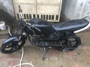 Walton Cruize 2011 Black