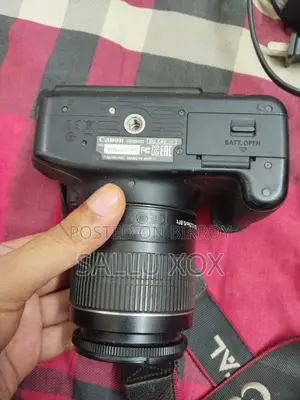 Canon 700D
