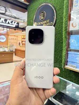 আইকিউওও ১২৮ জিবি সিলভার
