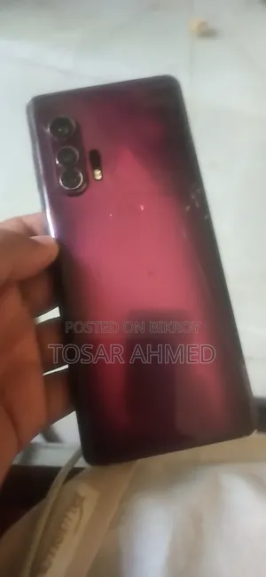 মোটরোলার এজ প্লাস ৫১২ জিবি গোলাপি