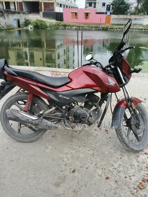 হোন্ডা লিভো ২০১৮ লাল