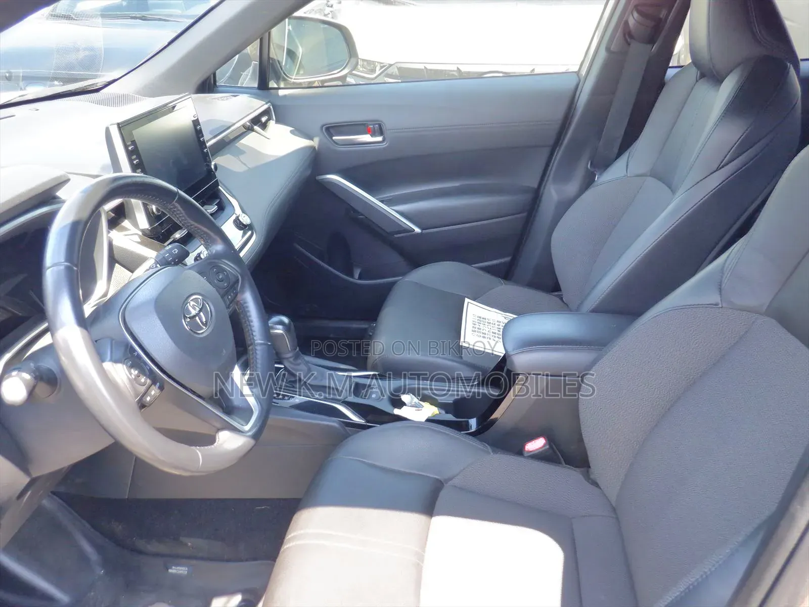 Toyota Corolla Cross 2022 Brown