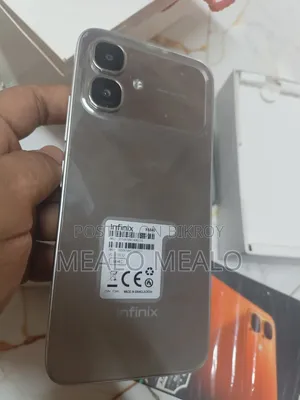 Infinix Smart 20 64 GB Silver