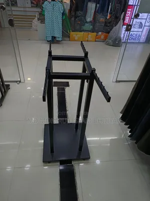 কাপড় রাখার স্ট্যান্ড