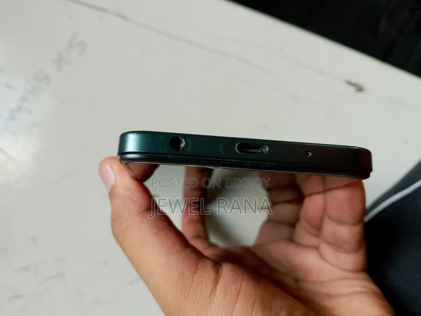 Vivo Y04 128 GB Green
