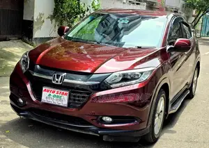 Honda Vezel 1.5 Two-Wheel Drive 2014 Maroon