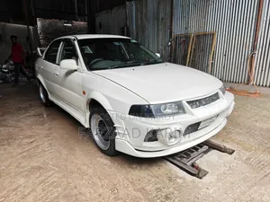 Mitsubishi Lancer 1999 White