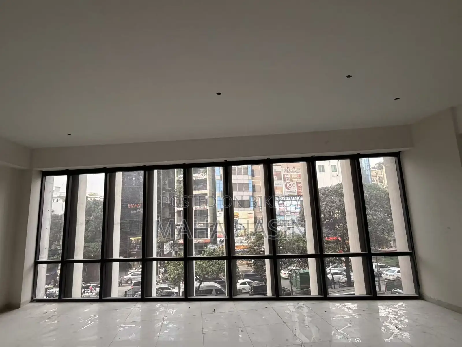 Commercial 2nd Floor for Rent in Prime Location Dhanmondi, Mirpur Road