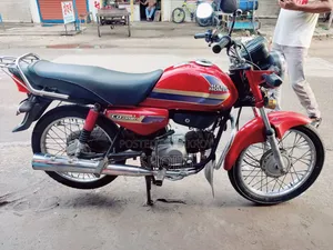 হিরো ডন ১০০ ২০১৬ রেড