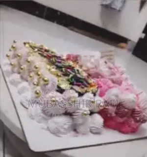 ফ্রেশ হোমমেড কাস্টমাইজ বার্থডে কেক