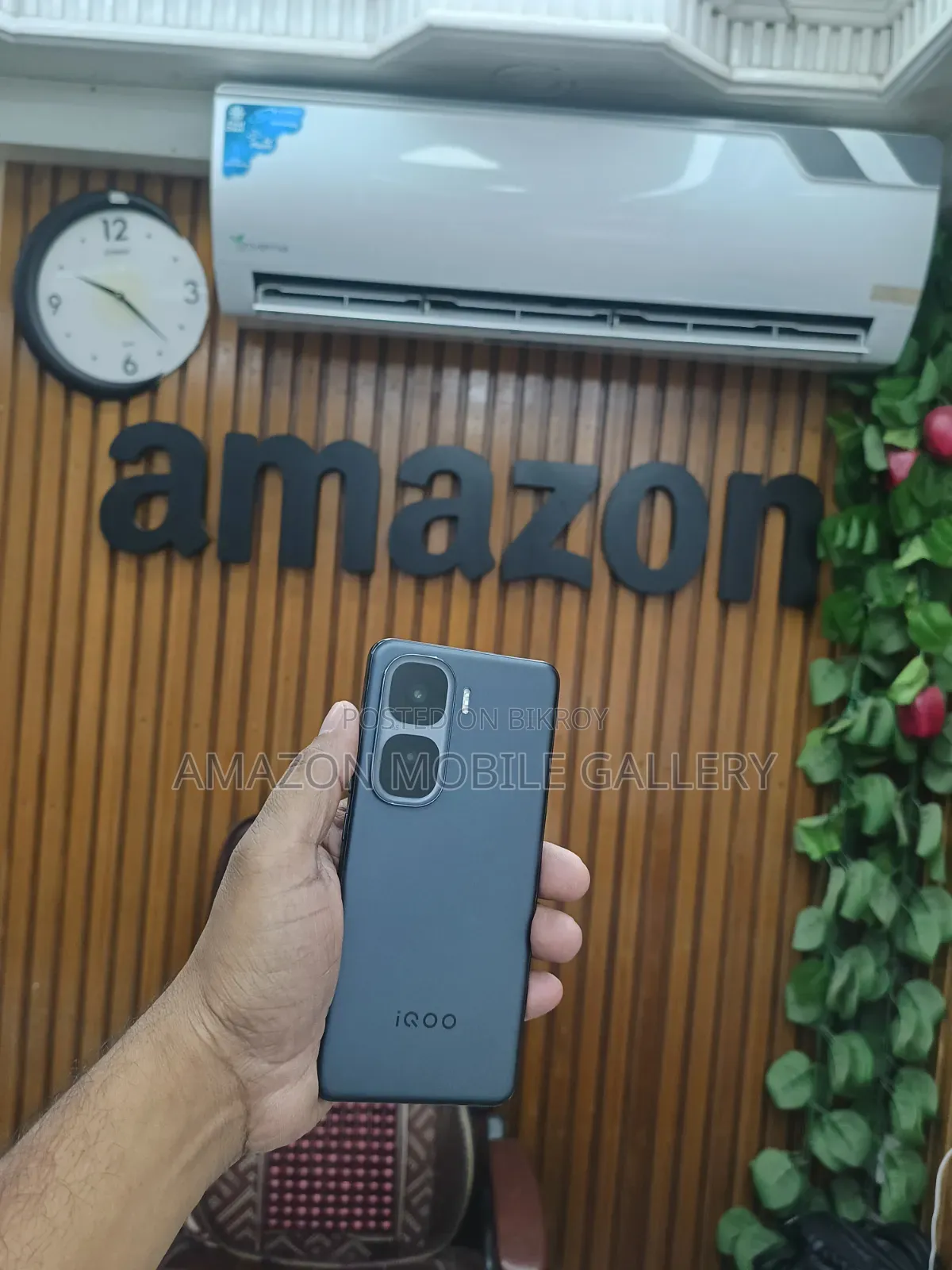 iQOO 256 GB Black