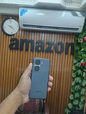 iQOO 256 GB Black