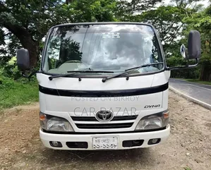 টয়োটা ডায়না পিকআপ ২০১৫