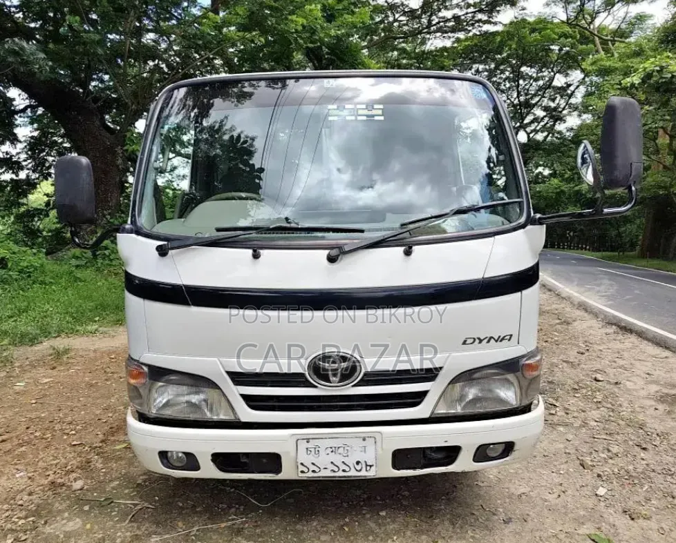 টয়োটা ডায়না পিকআপ ২০১৫