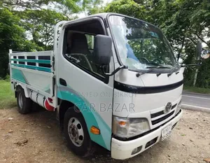 টয়োটা ডায়না পিকআপ ২০১৫