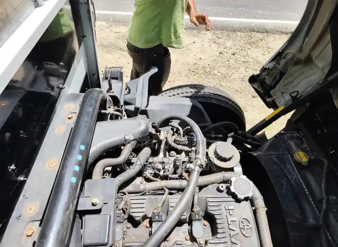 টয়োটা ডায়না পিকআপ ২০১৫