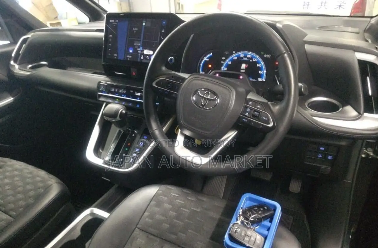 Toyota Voxy 2023 Black