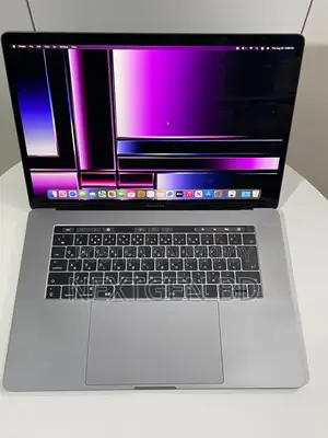 Laptop Apple MacBook Pro 2017 16GB Intel Core i7 SSD 512GB