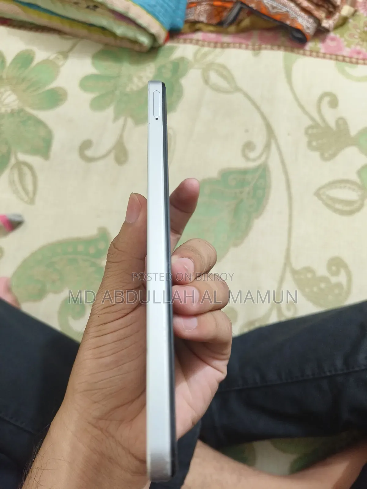 রিয়েলমি সি৭১ ১২৮ জিবি হোয়াইট