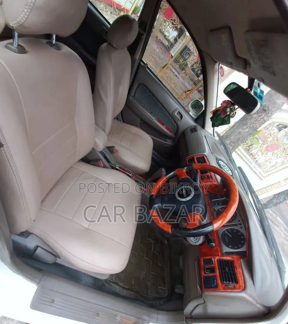 Toyota Corolla Sedan 1997 Off white
