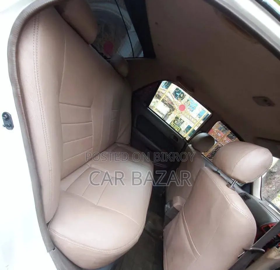 Toyota Corolla Sedan 1997 Off white