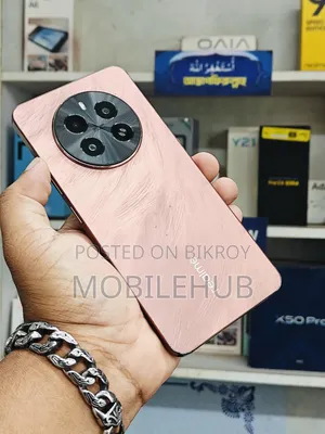 Realme 128 GB Red