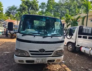 Toyota Dyna Pickup 2013