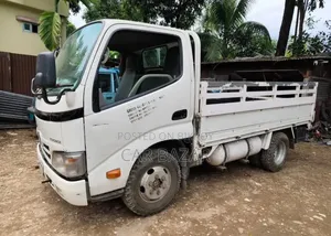 Toyota Dyna Pickup 2013