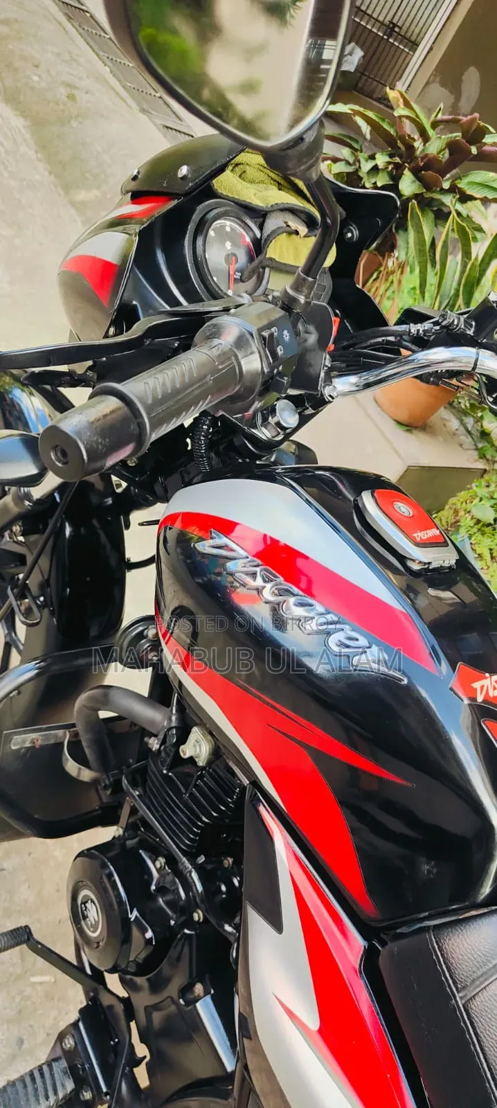Bajaj Discover 125 2022 Black