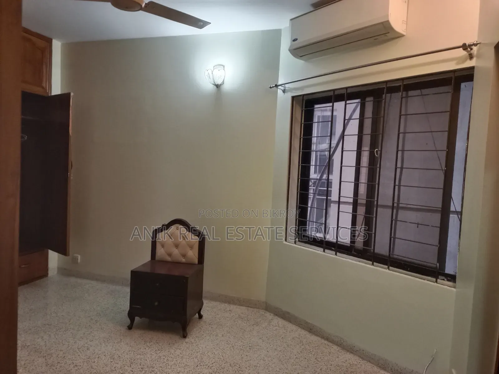 গুলশানের অনিক রিয়েল এস্টেটে ৩ বেডরুমের অ্যাপার্টমেন্ট ভাড়া দেওয়া হবে