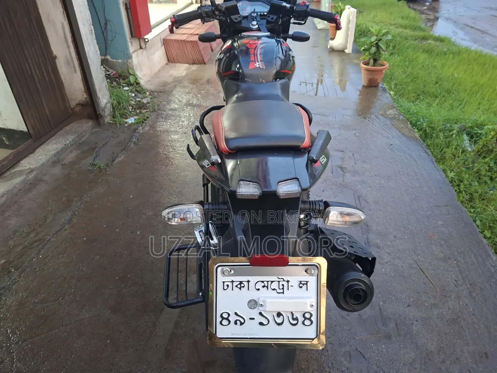 বাজাজ পালসার ১৫০ ২০২২ ব্ল্যাক