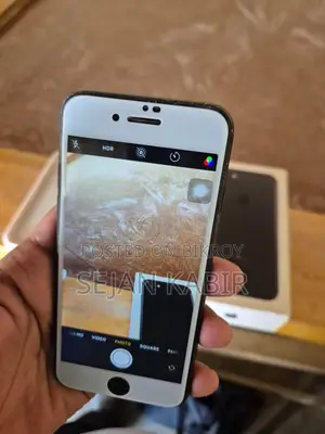 Apple iPhone 7 32 GB Black