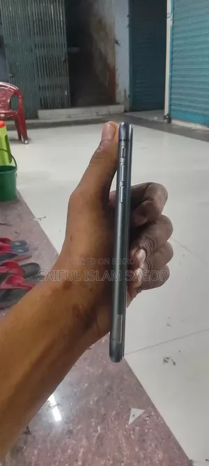 Apple iPhone 11 64 GB Black