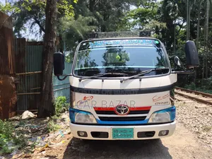 টয়োটা ডাইনা পিকআপ ২০১৯
