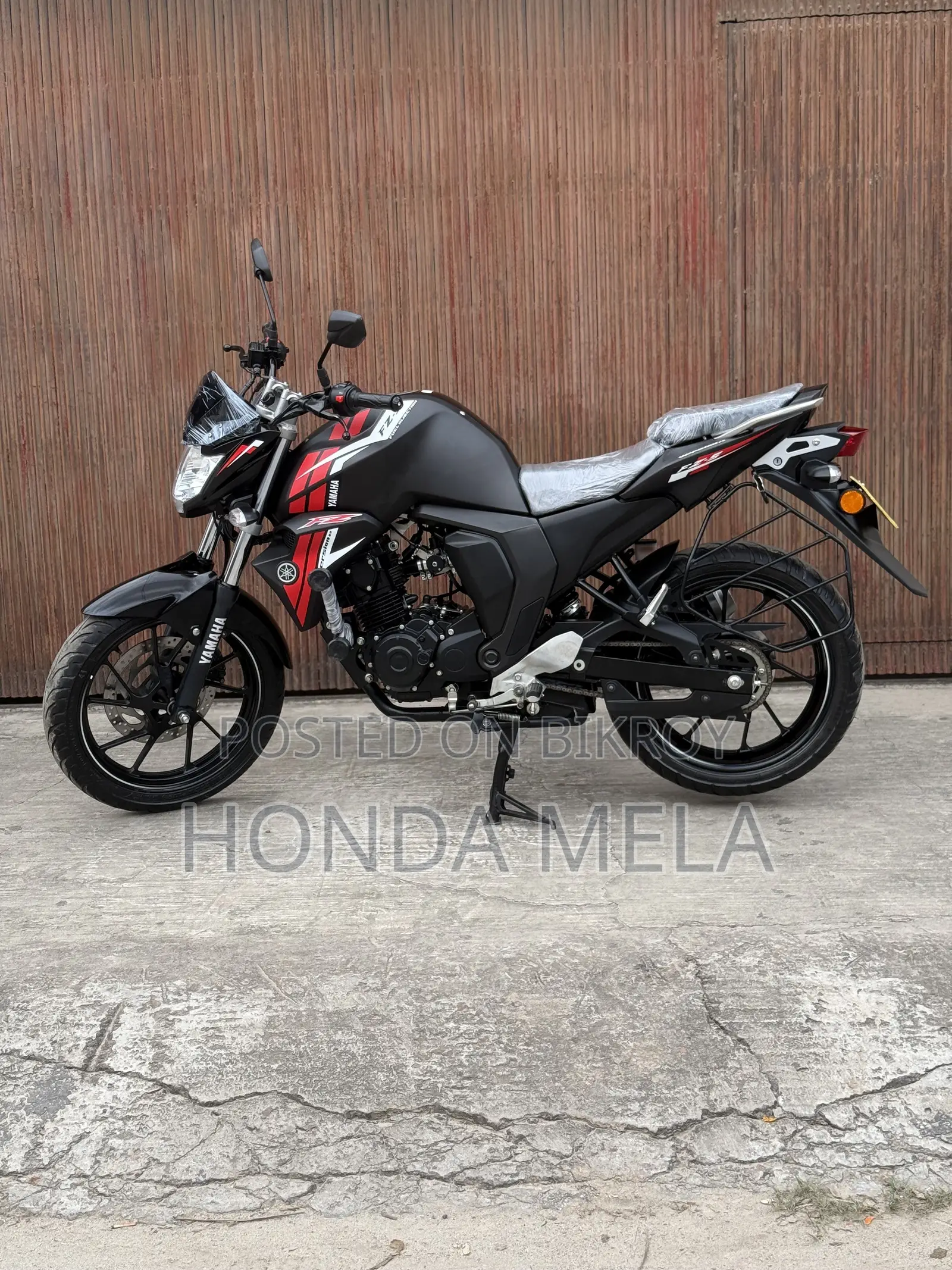 Yamaha FZS V2 2025 Black