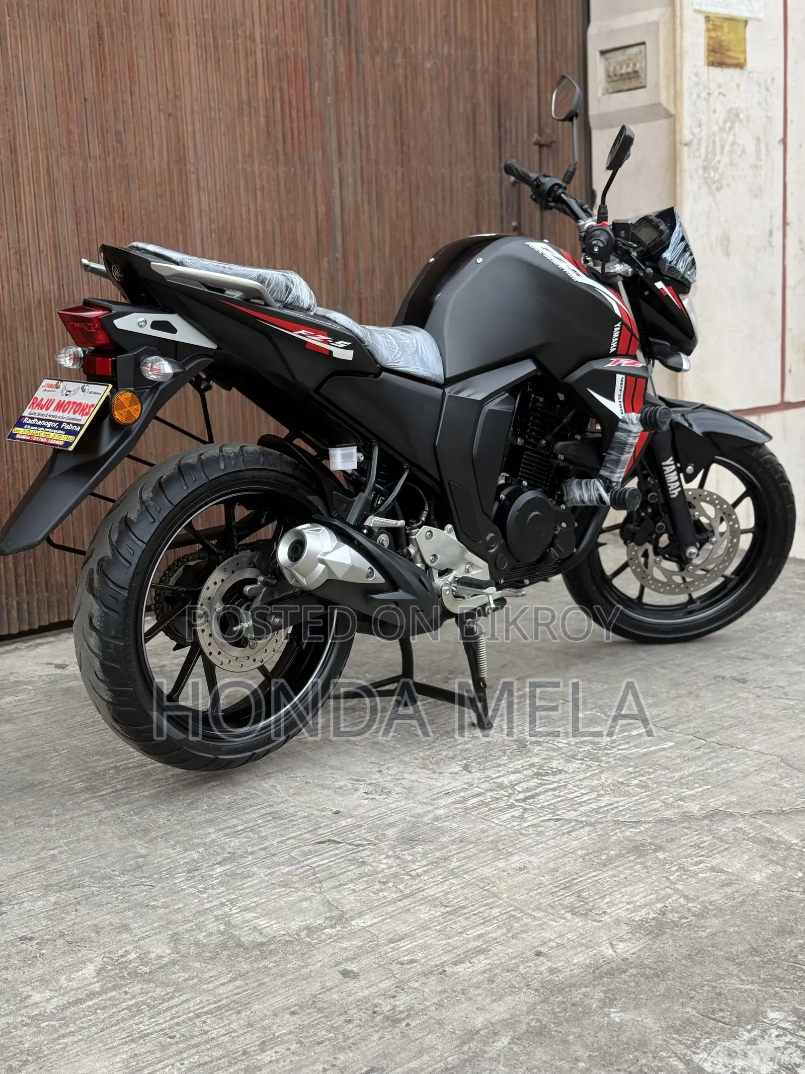 Yamaha FZS V2 2025 Black