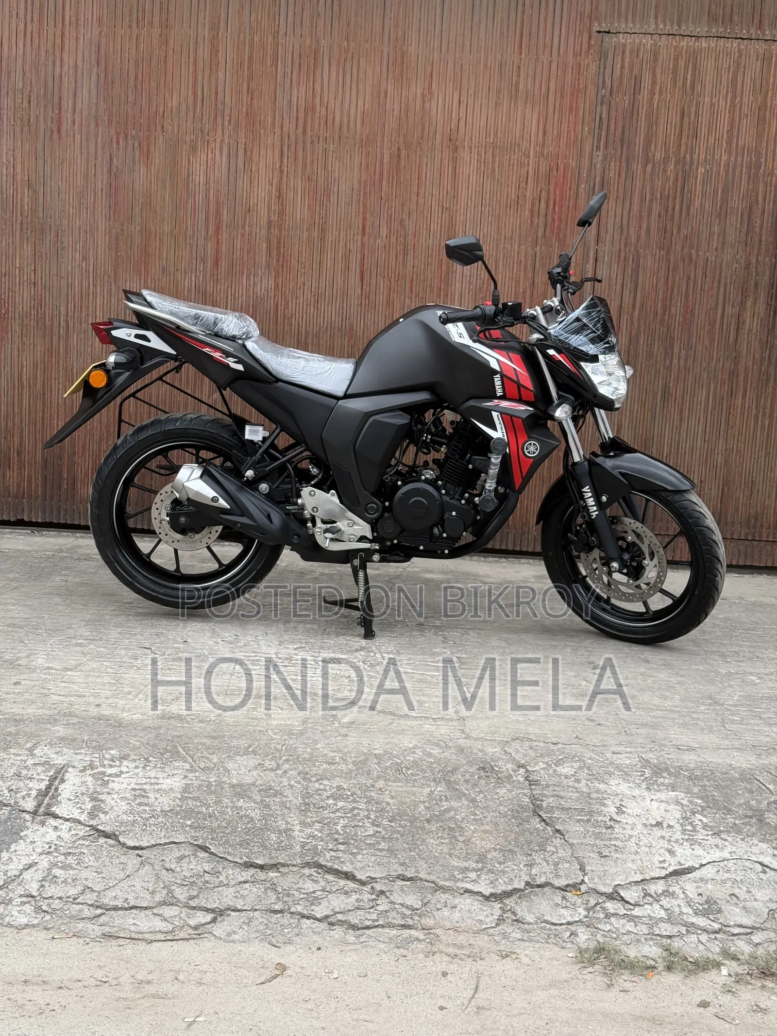 Yamaha FZS V2 2025 Black