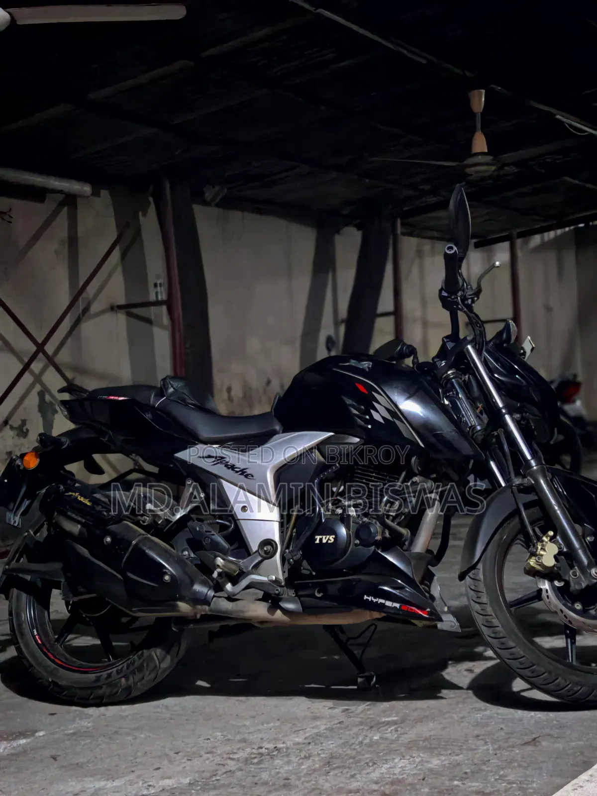 TVS Apache 160 4V 2022 Black
